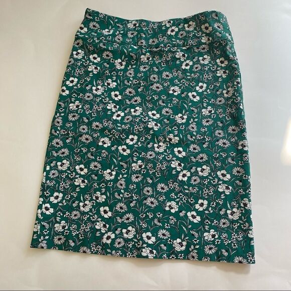 Margaret M Floral Pencil Skirt with Slit - Picture 4 of 4